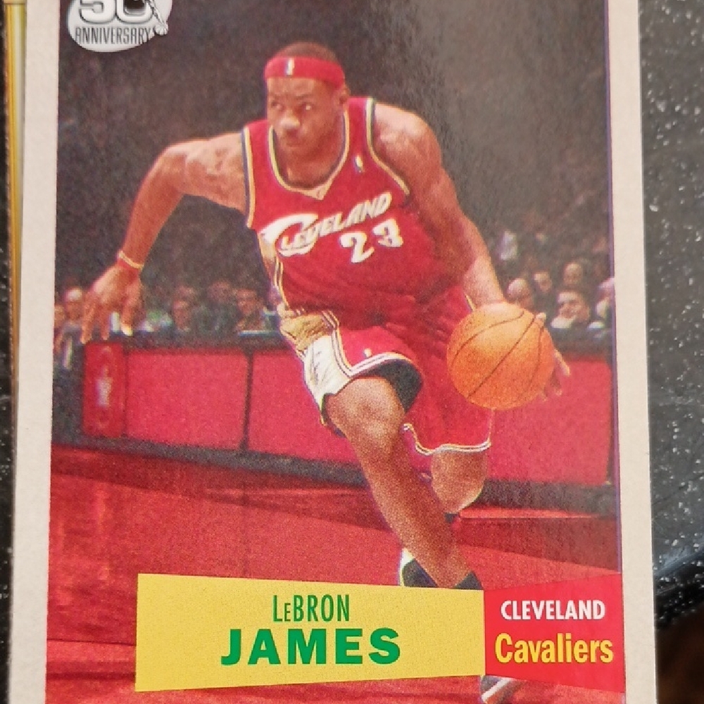 Topps Cleveland Cavaliers Red Basketball Card